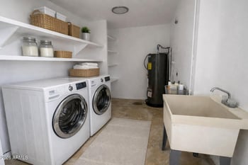 17889 99th Dr, Sun City, AZ 85373