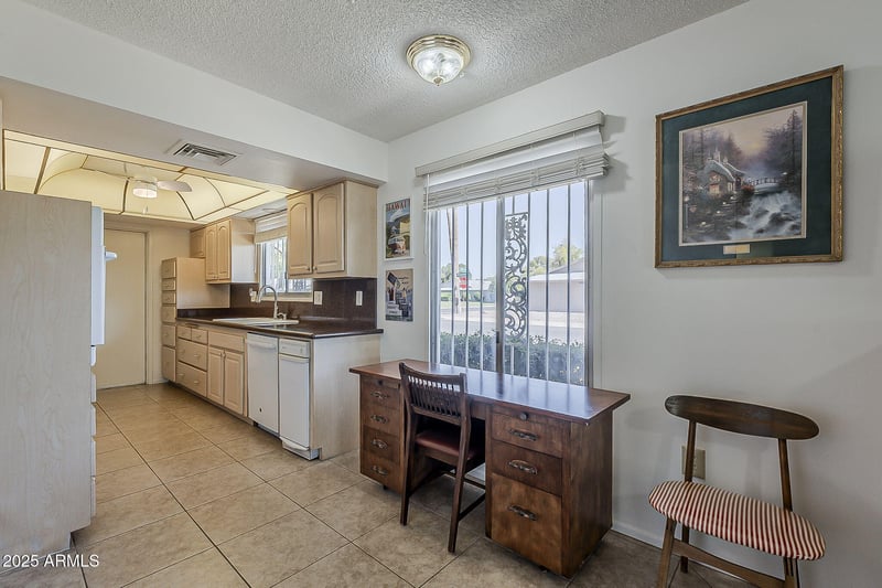 17891 99th Dr, Sun City, AZ 85373
