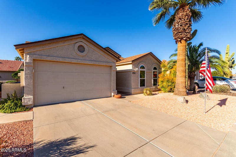 1792 E Palm Beach Dr, Chandler, AZ 85249