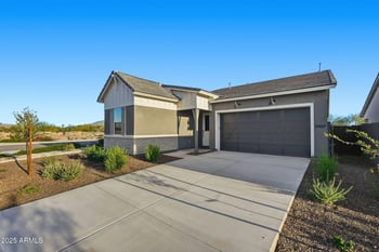 17927 Long Lake Rd, Goodyear, AZ 85338