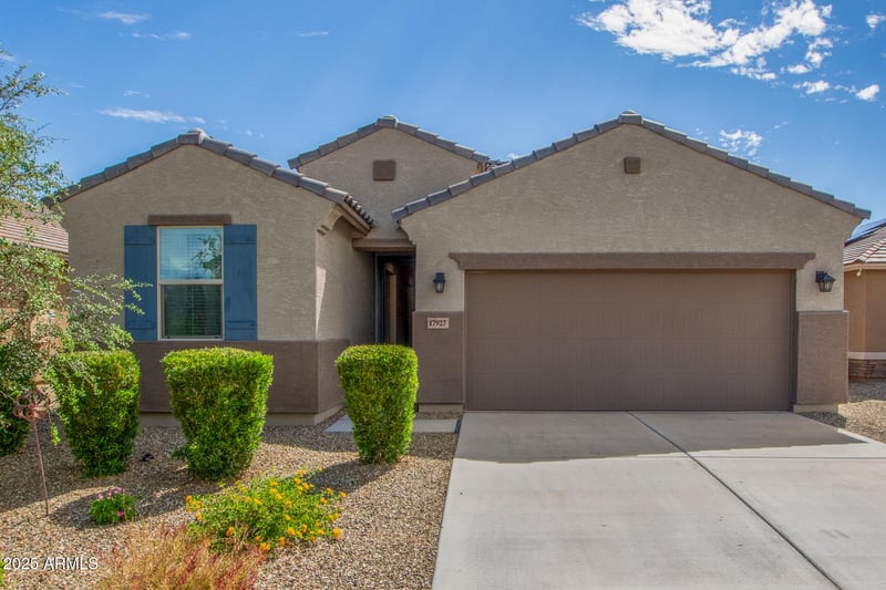 17927 Monte Lindo Ln, Surprise, AZ 85387