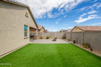 17927 Monte Lindo Ln, Surprise, AZ 85387