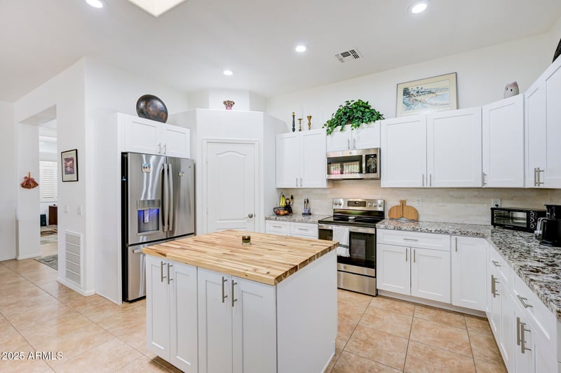 17929 Buena Vista Dr, Surprise, AZ 85374