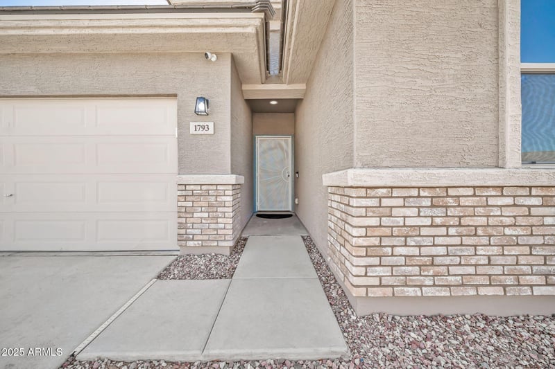 1793 215th Dr, Buckeye, AZ 85326
