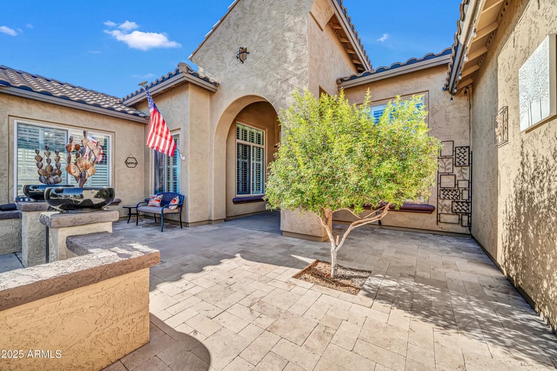 17938 Griswold Rd, Waddell, AZ 85355