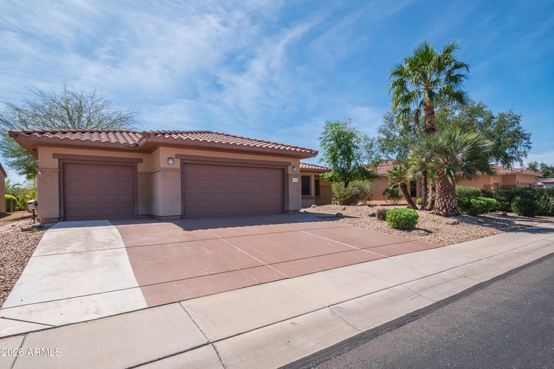 17949 Tierra Del Sol Dr, Surprise, AZ 85387