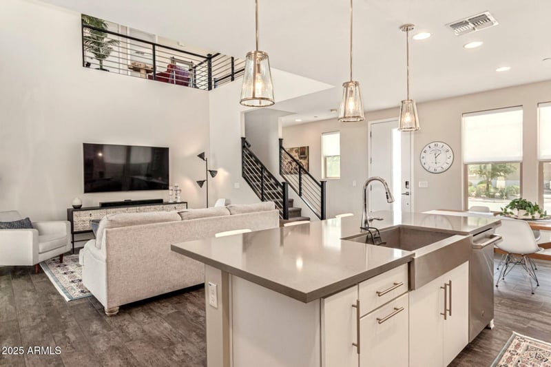 1795 Follett Way, Gilbert, AZ 85295