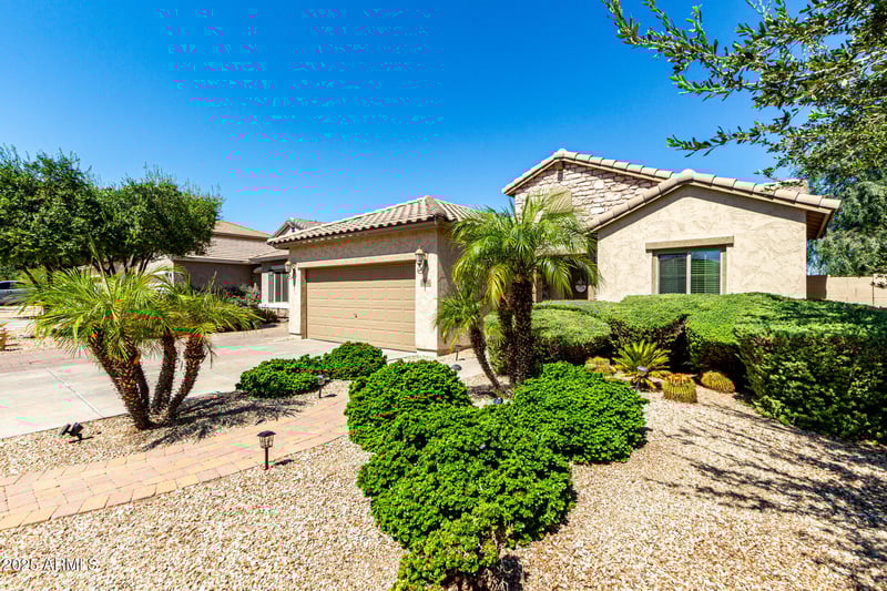 17952 Lawrence Ln, Waddell, AZ 85355