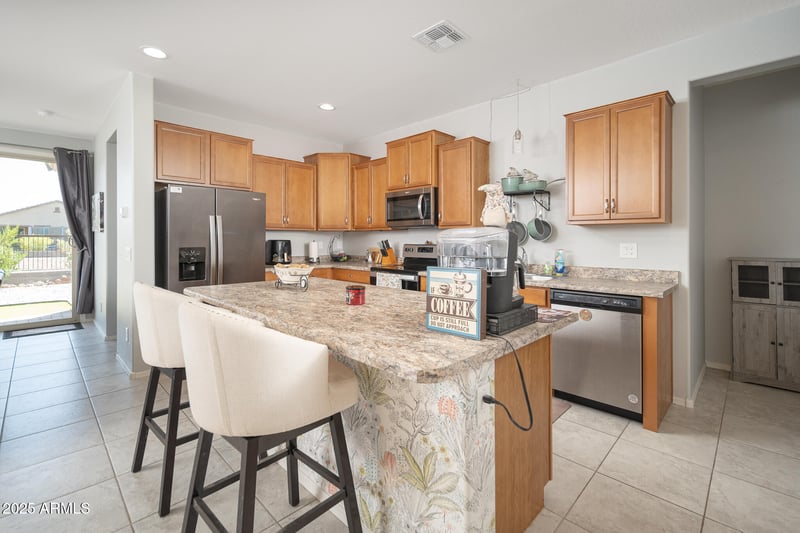 17961 Villa Hermosa Ln, Surprise, AZ 85387