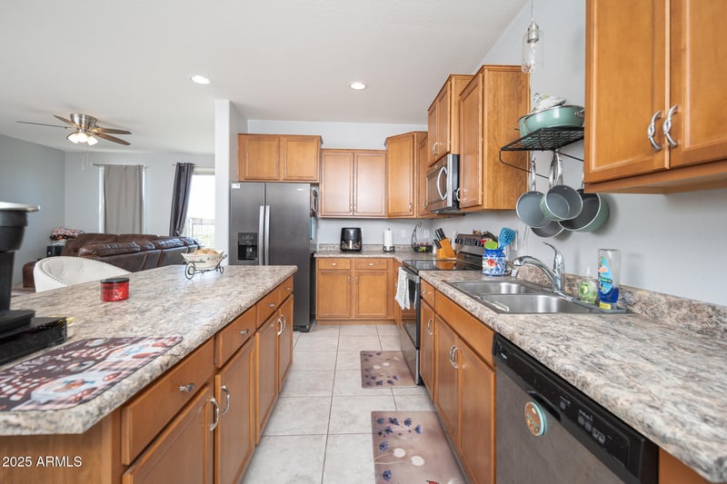 17961 Villa Hermosa Ln, Surprise, AZ 85387