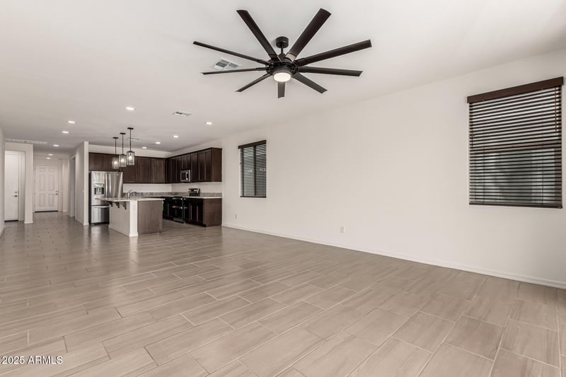 17973 Ashley Dr, Goodyear, AZ 85338
