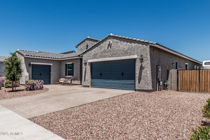 17980 Meadowbrook Ave, Goodyear, AZ 85395