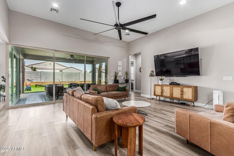 17980 Meadowbrook Ave, Goodyear, AZ 85395
