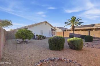 17985 Coyote Lakes Pw, Surprise, AZ 85378