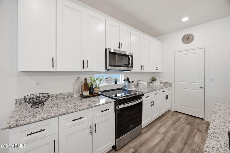 17986 Soft Wind Dr, Surprise, AZ 85387