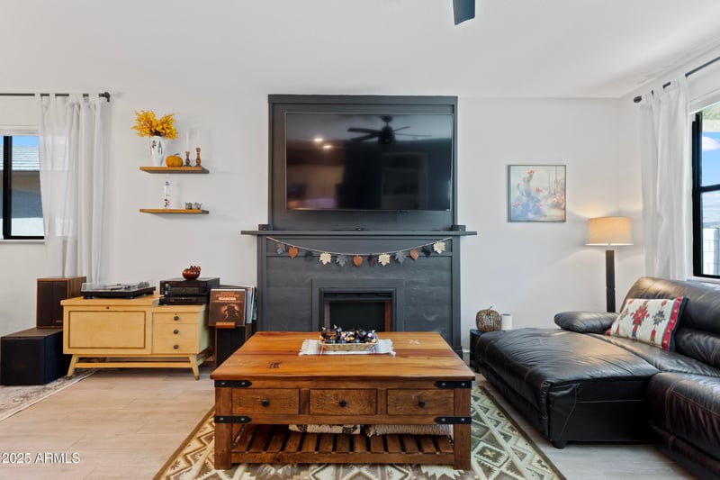 17991 Via Del Sol --, Surprise, AZ 85387
