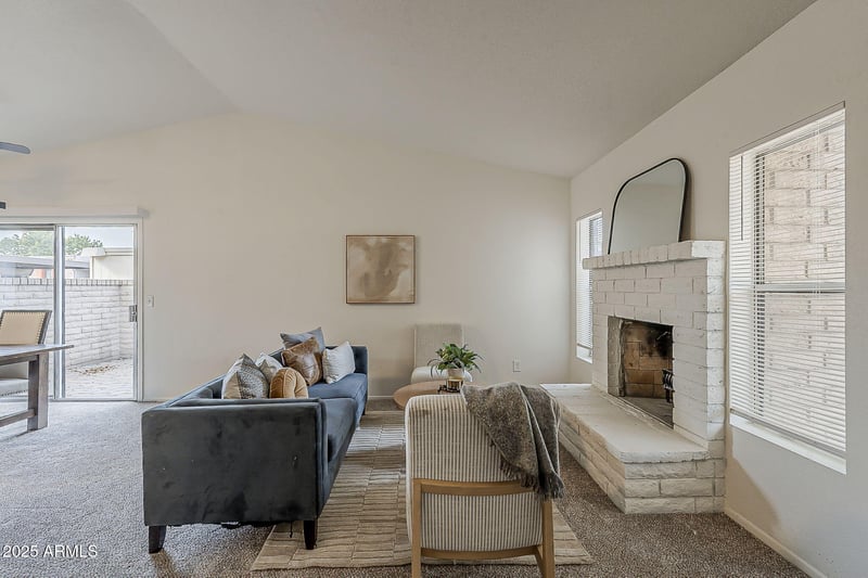 18 Concorda Dr #103, Tempe, AZ 85282