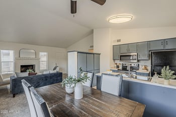 18 Concorda Dr #103, Tempe, AZ 85282