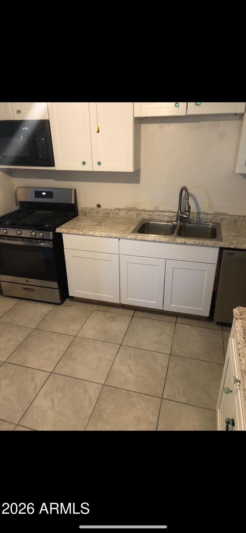 18 E Valencia Dr, Phoenix, AZ 85042
