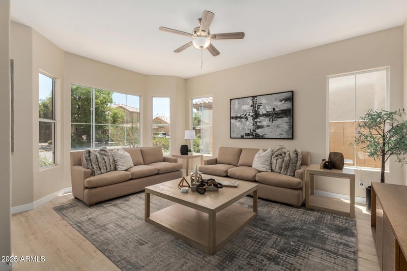 180 Mondel Dr, Gilbert, AZ 85233