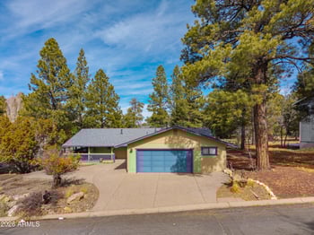 1800 Fox Hill Rd, Flagstaff, AZ 86004
