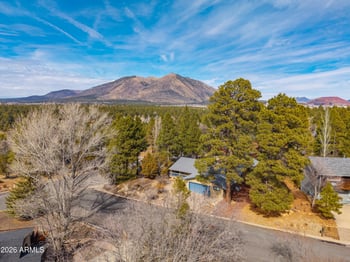 1800 Fox Hill Rd, Flagstaff, AZ 86004