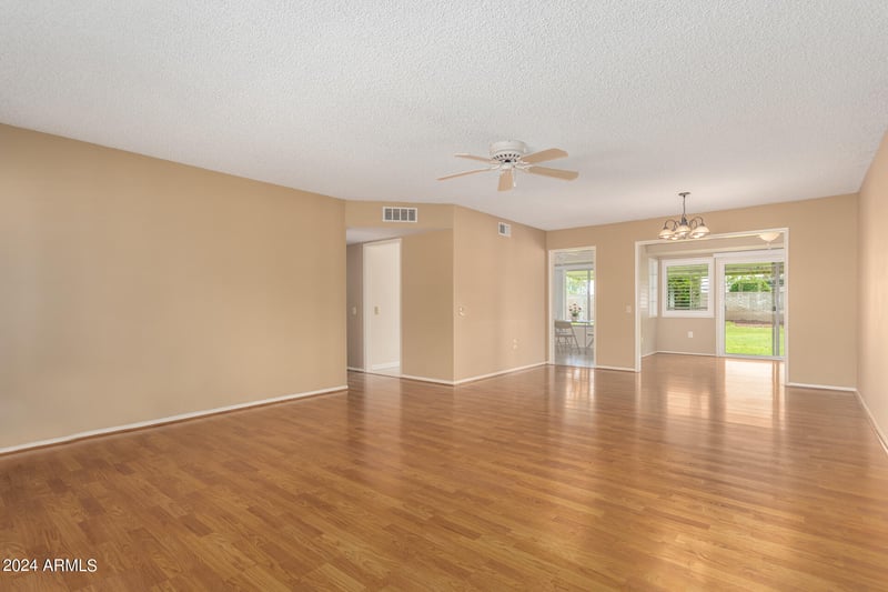 18001 99th Dr, Sun City, AZ 85373