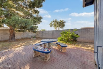 18002 56th Ln, Glendale, AZ 85308