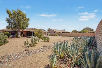 18006 136th Dr, Sun City West, AZ 85375