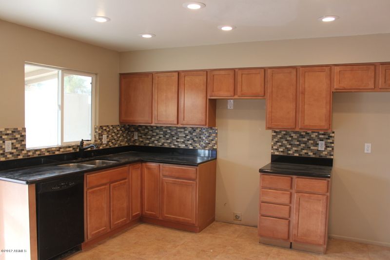 18006 N 34th Ave, Phoenix, AZ 85053