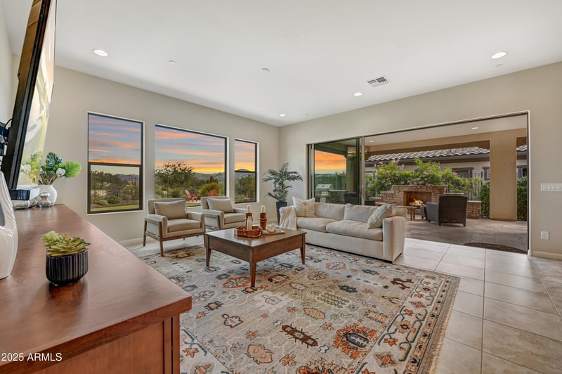 18008 Wolf Tree Ln, Rio Verde, AZ 85263