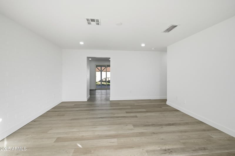 1801 57th Dr, Phoenix, AZ 85035