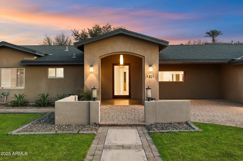 1801 Berridge Ln, Phoenix, AZ 85016