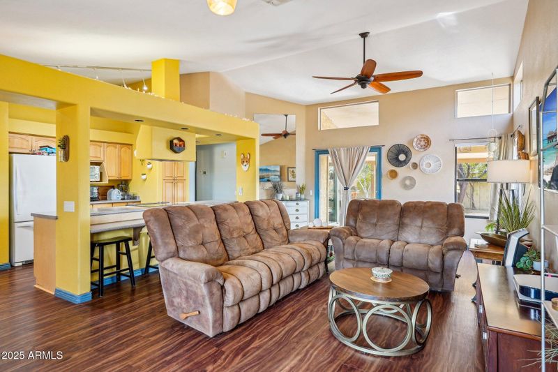 1801 E Aire Libre Ave, Phoenix, AZ 85022