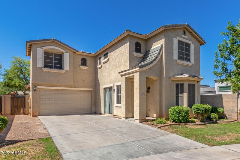1801 E Donner Dr, Phoenix, AZ 85042