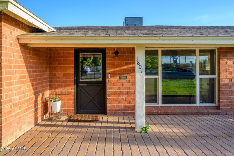 1801 Montebello Ave, Phoenix, AZ 85016