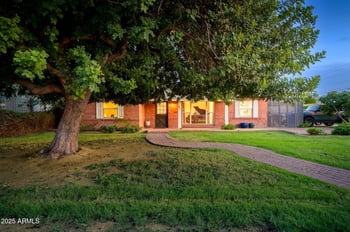 1801 Montebello Ave, Phoenix, AZ 85016