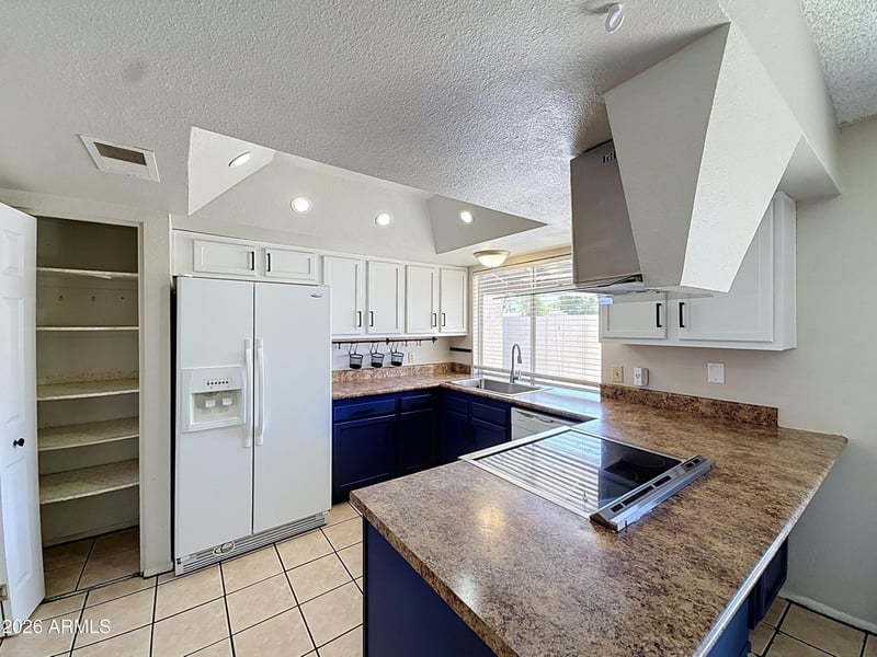 18012 N 45th Ave, Glendale, AZ 85308