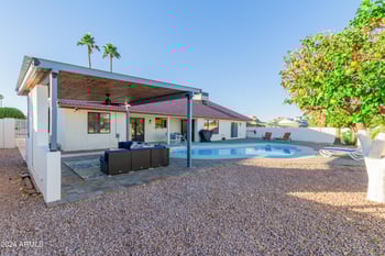 18019 137th Dr, Sun City West, AZ 85375