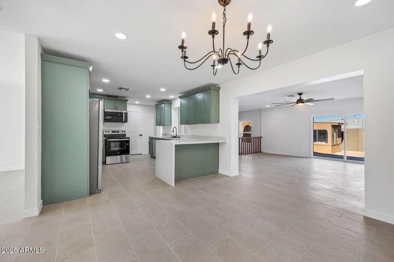 1802 Ardmore Dr, Phoenix, AZ 85042