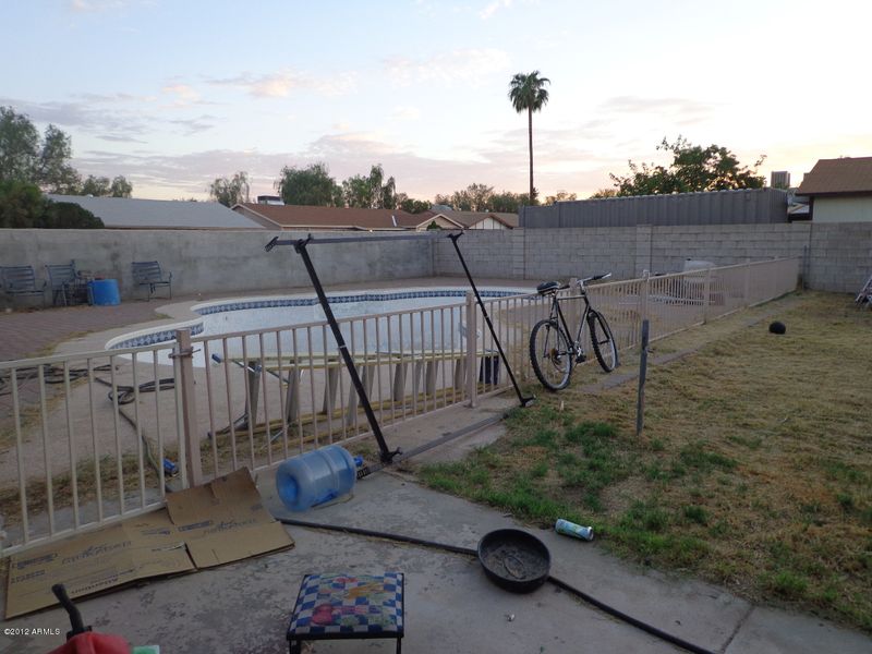 1802 N 73rd Dr, Phoenix, AZ 85035