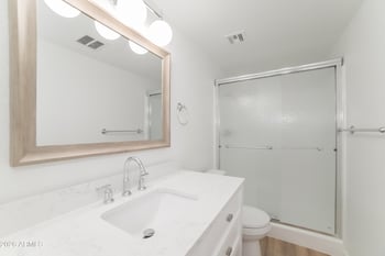 1802 Wahalla Ln, Phoenix, AZ 85027