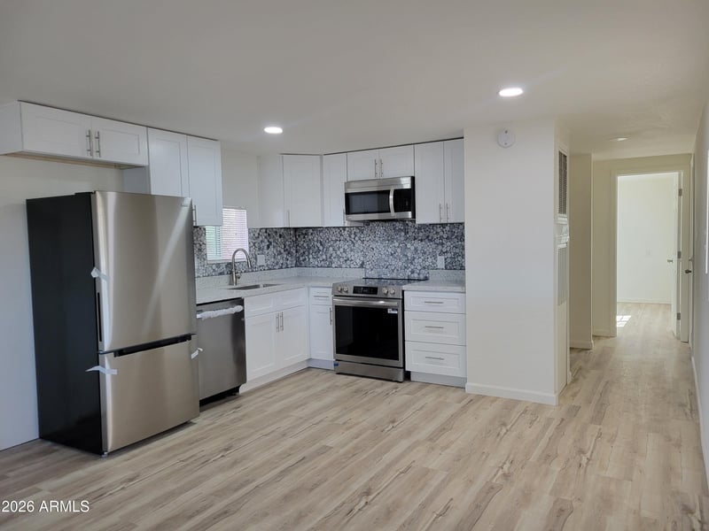 18026 N Cave Creek Rd #1, Phoenix, AZ 85032
