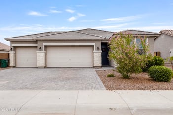 18028 Hilton Ave, Goodyear, AZ 85338