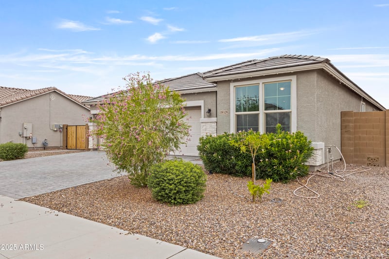18028 Hilton Ave, Goodyear, AZ 85338