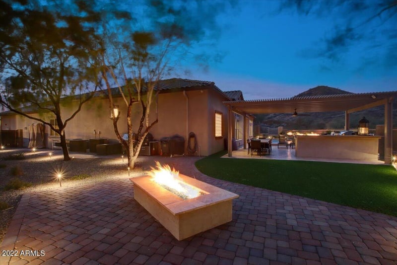 1803 W Red Fox Rd, Phoenix, AZ 85085