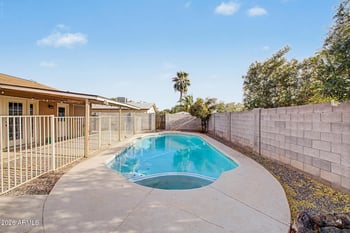 18034 55th Ave, Glendale, AZ 85308