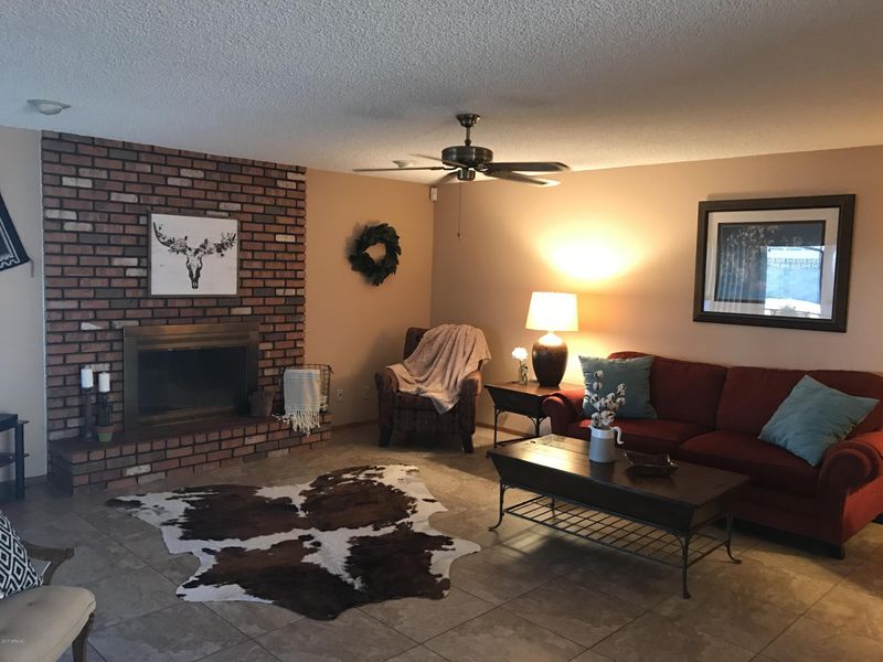 18035 N Everson Dr, Glendale, AZ 85308