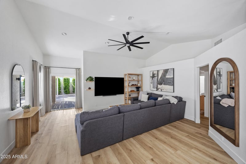 18036 13th St, Phoenix, AZ 85022