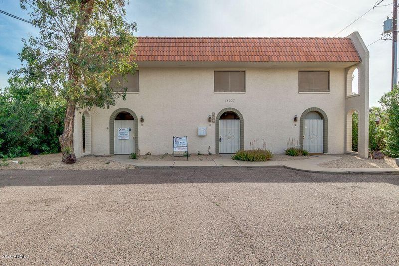 18037 N 40th St, Phoenix, AZ 85032